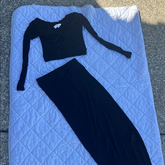 ♥️Mable Black Women's Skirt Set - Picture 2 of 3